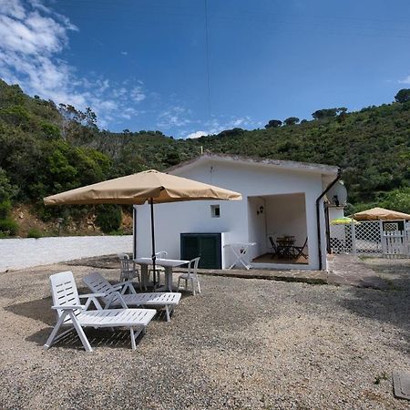 Alloggi Del Mirto A Morcone - Goelba Capoliveri  Exteriér fotografie