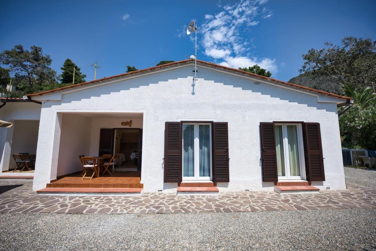 Alloggi Del Mirto A Morcone - Goelba Capoliveri  Exteriér fotografie