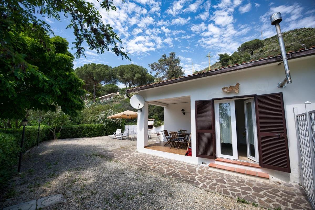 Alloggi Del Mirto A Morcone - Goelba Capoliveri  Exteriér fotografie