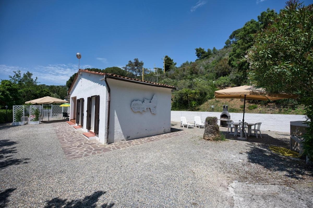 Alloggi Del Mirto A Morcone - Goelba Capoliveri  Exteriér fotografie